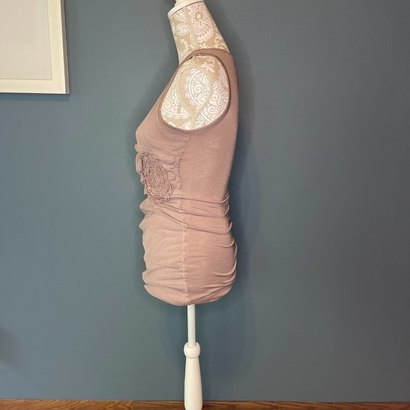 Design History brand women's mauve tank top in size xs. - Picture 9 of 9